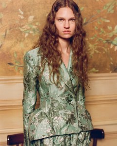 Aknvas Resort 2027 Collection
