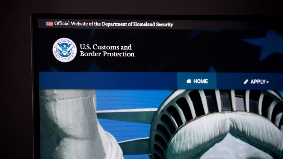 IATA and the Airforwarders Association warn that reducing CBP staffing at major gateways in "sanctuary cities" would ripple through supply chains.